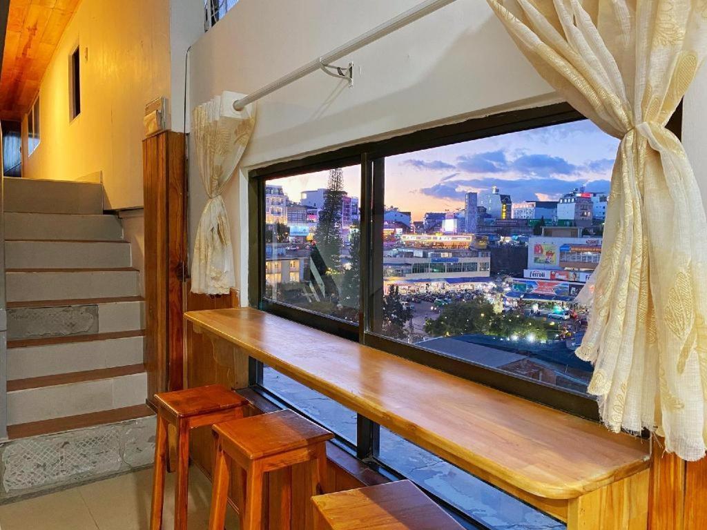 Gold Night Hotel Dalat Exterior foto