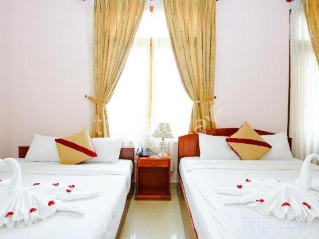 Gold Night Hotel Dalat Exterior foto