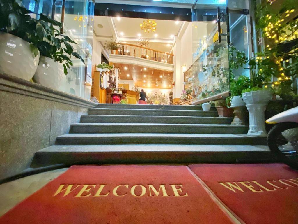Gold Night Hotel Dalat Exterior foto