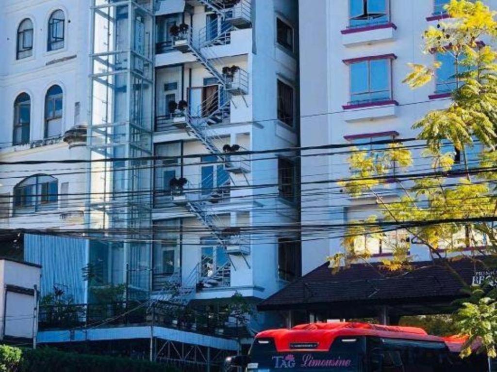 Gold Night Hotel Dalat Exterior foto