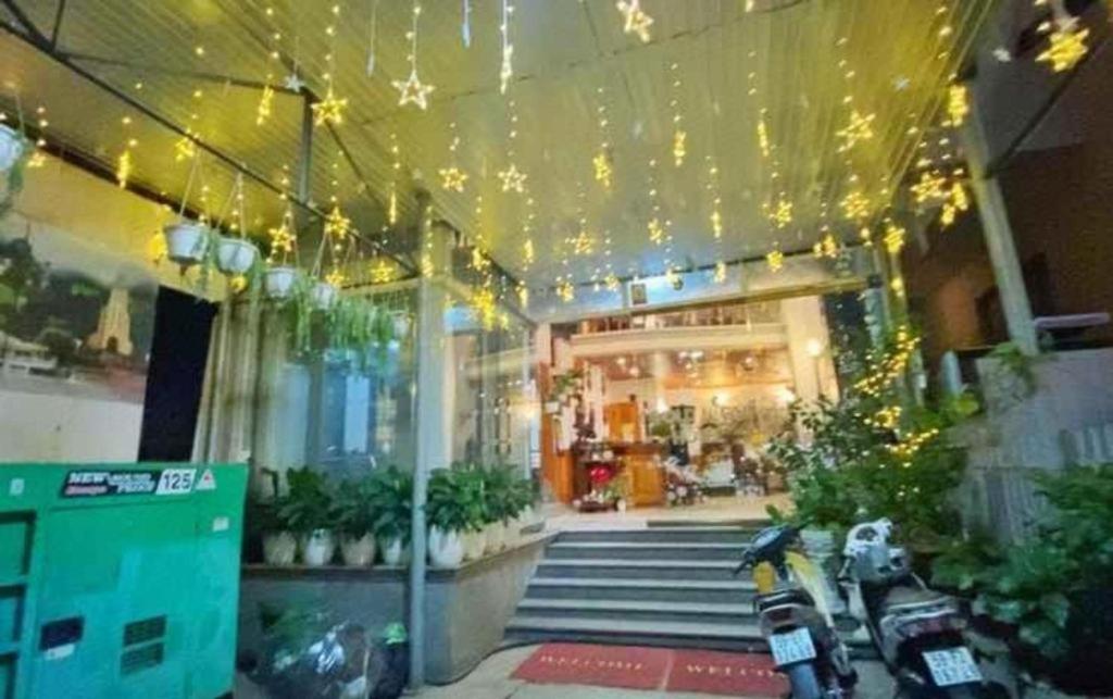 Gold Night Hotel Dalat Exterior foto