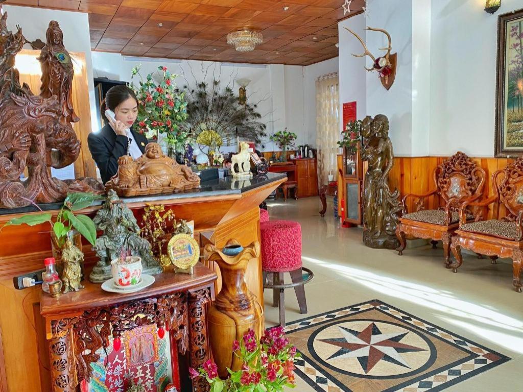 Gold Night Hotel Dalat Exterior foto