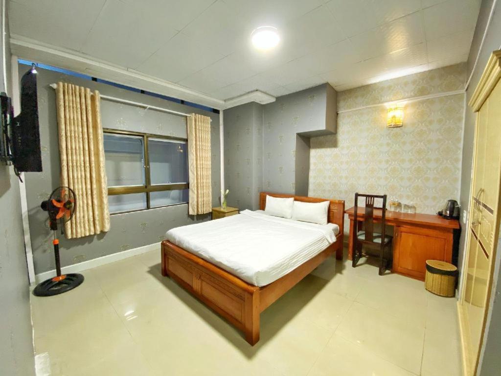 Gold Night Hotel Dalat Exterior foto