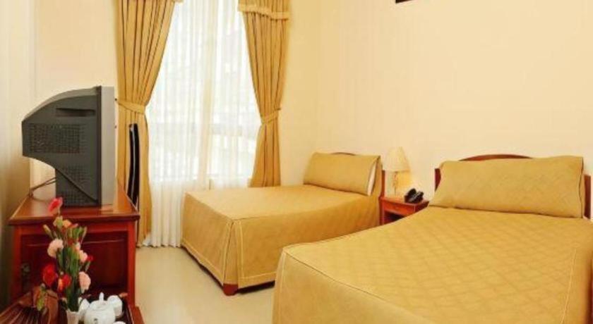 Gold Night Hotel Dalat Exterior foto